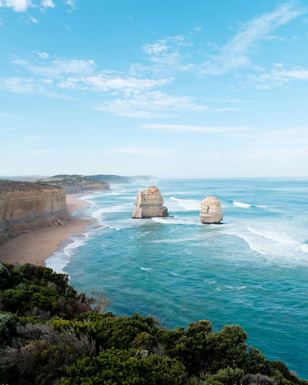 Limestone cliffs along the Great Ocean Road